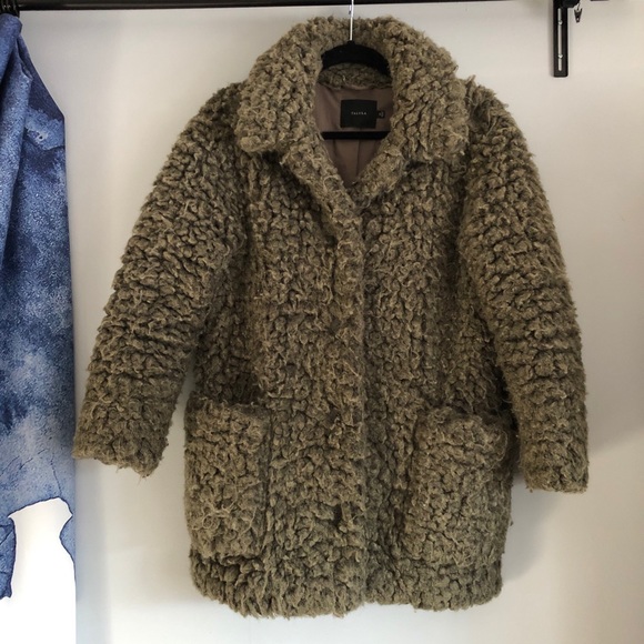 ARITZIA Teddy Jacket - Picture 2 of 4